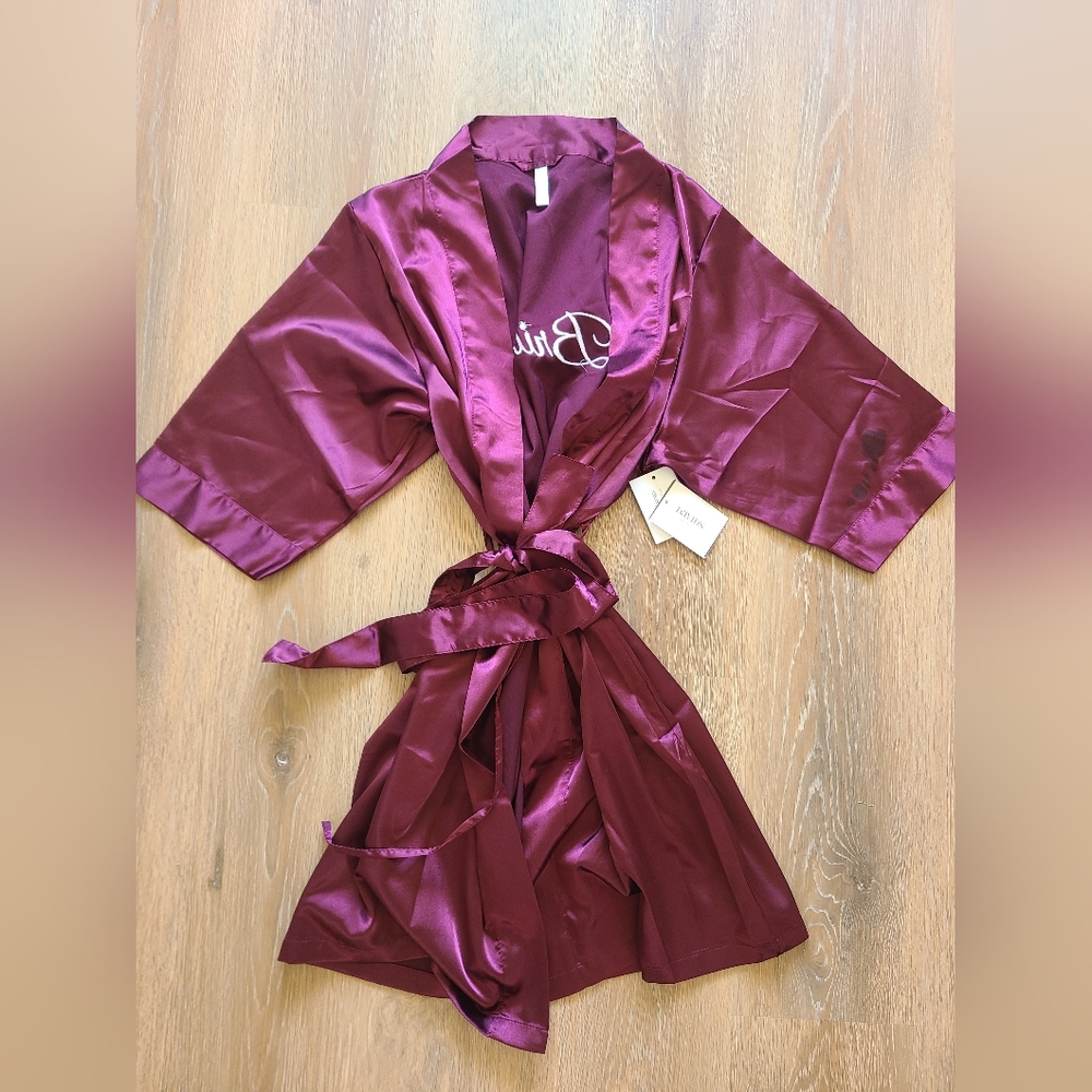 DAVID'S BRIDAL Bridesmaid Kimono Wine Size Small Medium New With Tags Embroidery